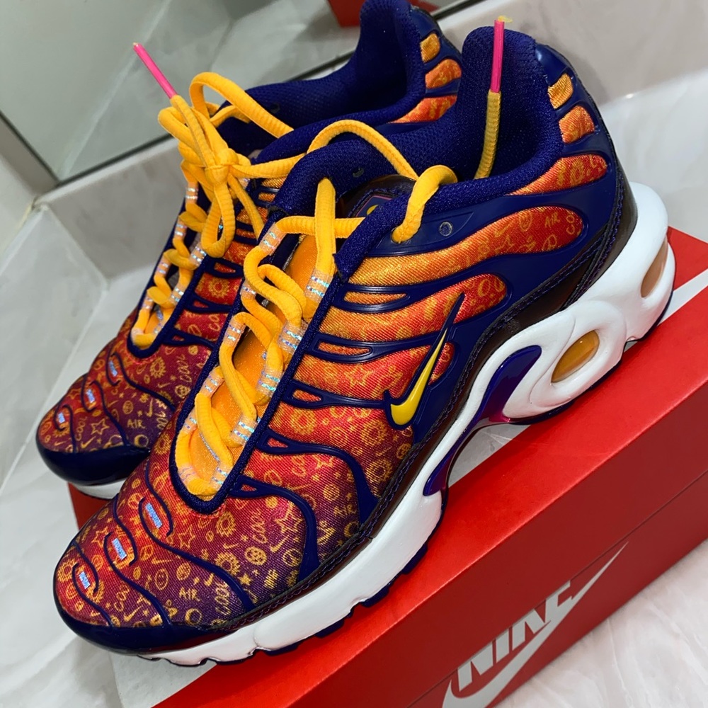 Multi Colored Gs AirMax Plus 🧡